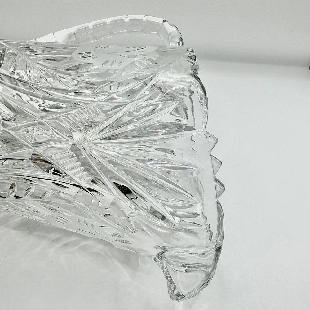 Vtg Cut Crystal Pitcher Heavy Lead‎ Glass w/ Frosted Flower & Fern Pattern 8.5